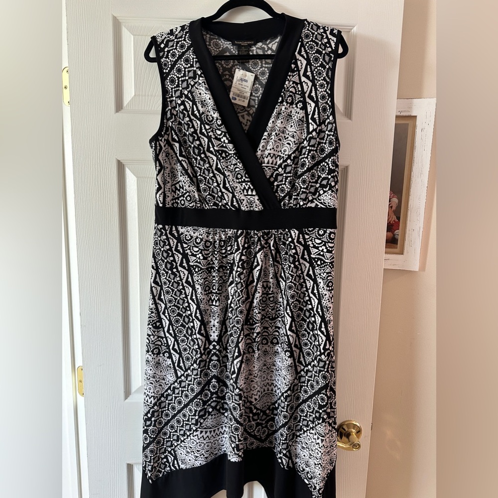 Susan Lawrence Black & White Paisley dress.
